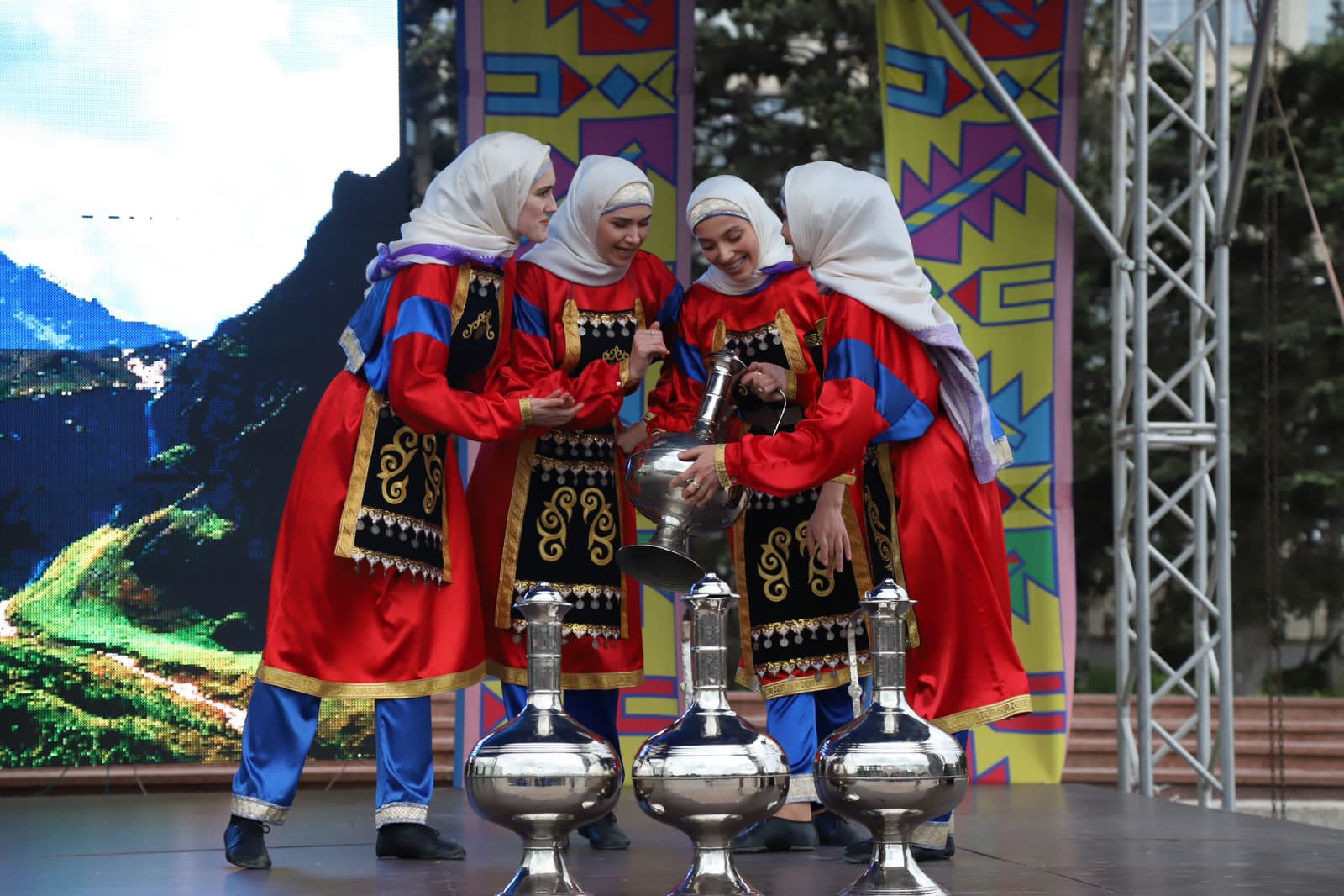 Завершился Форум традиций культурного наследия «Семья Дагестана – семья России»